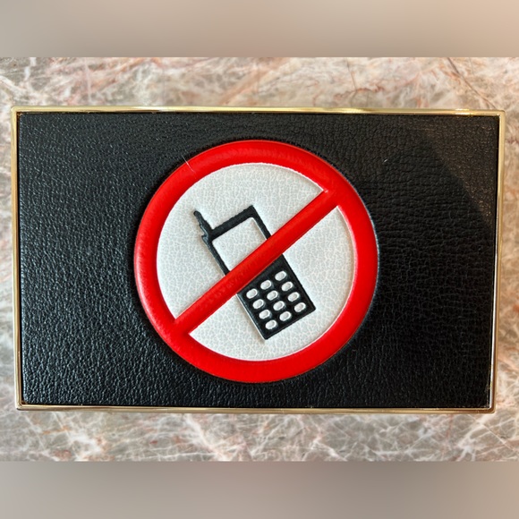 Anya Hindmarch: No Phones clutch - Picture 2 of 4